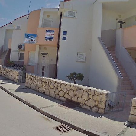 Apartments Pag-Travel Новаля Екстериор снимка